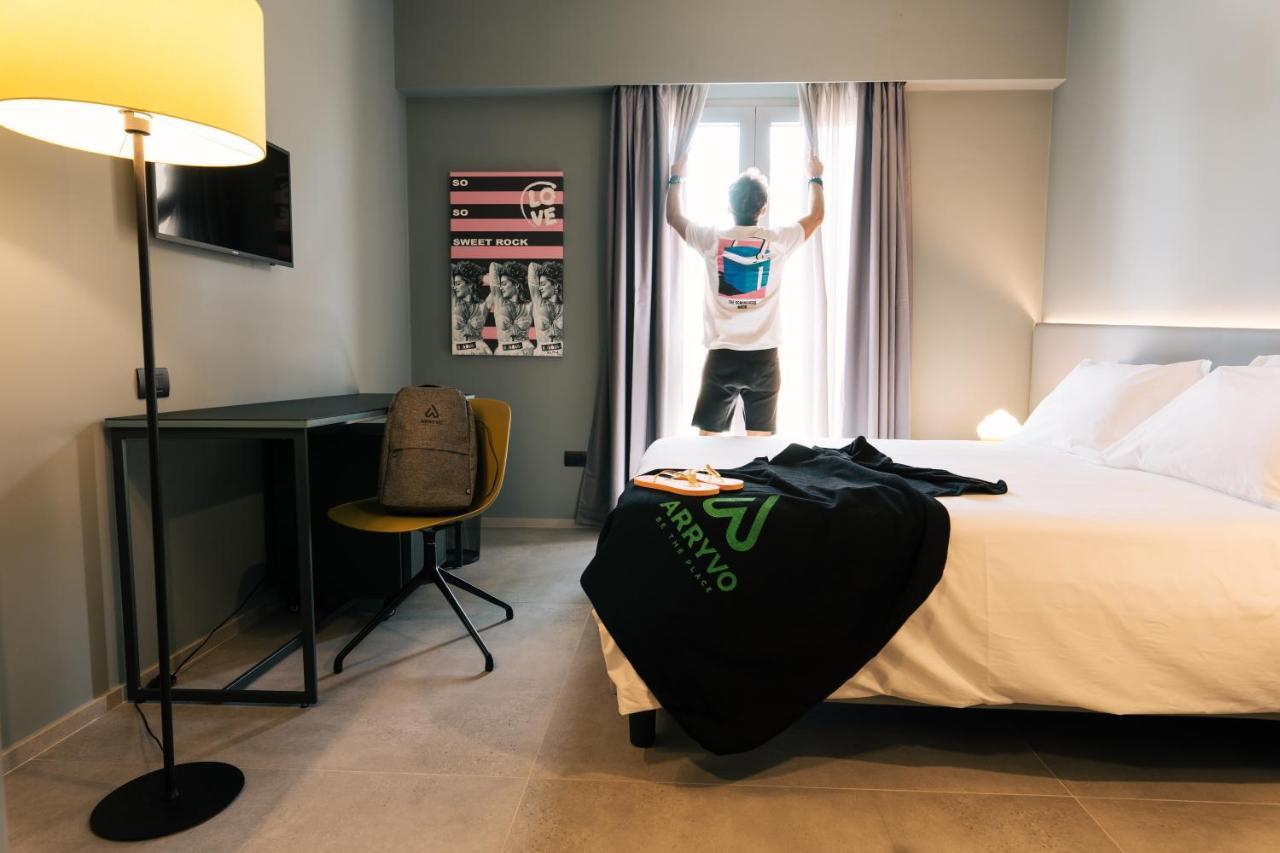 Arryvo Hotel Lecce Esterno foto