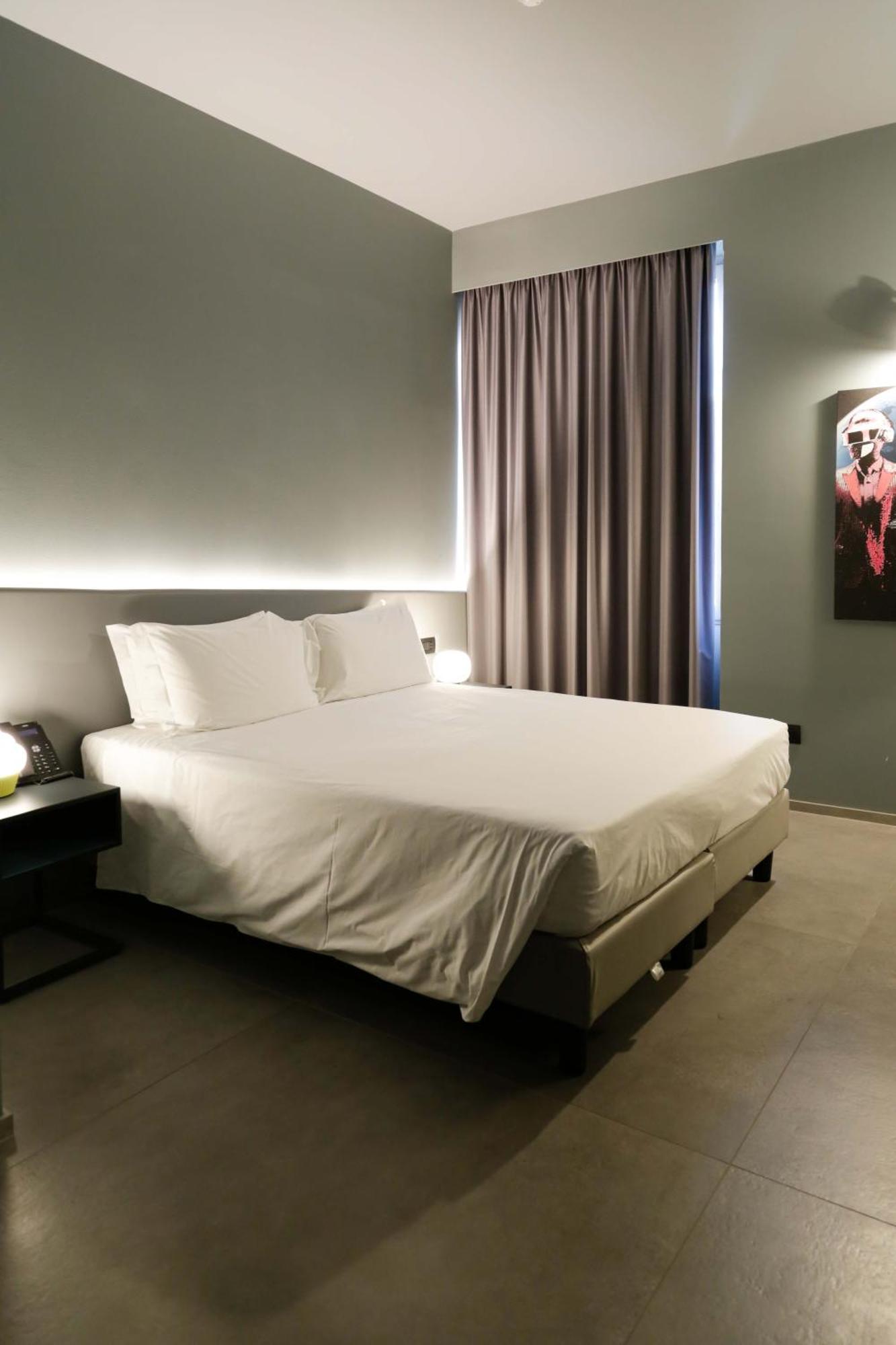 Arryvo Hotel Lecce Esterno foto