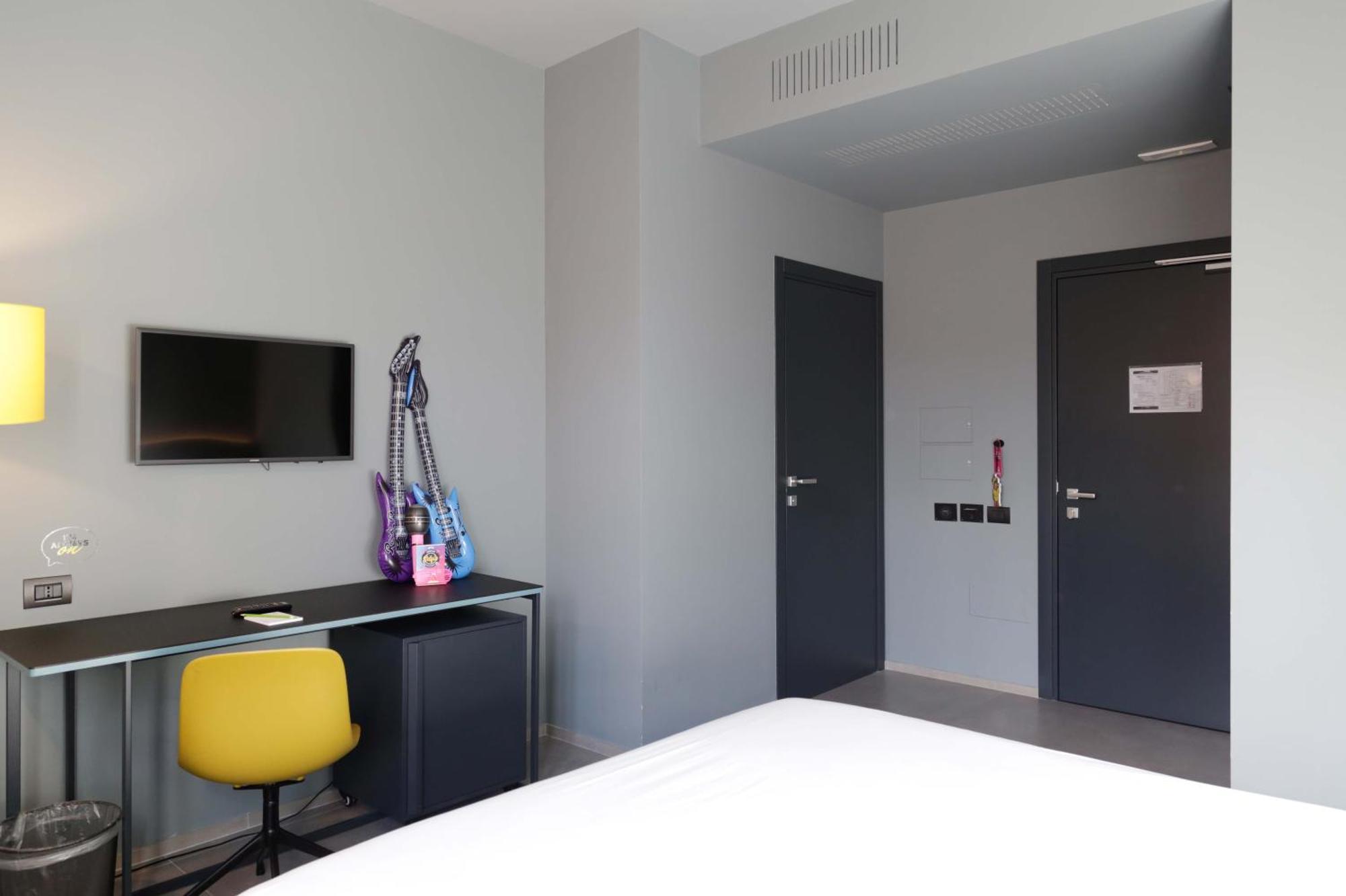Arryvo Hotel Lecce Esterno foto